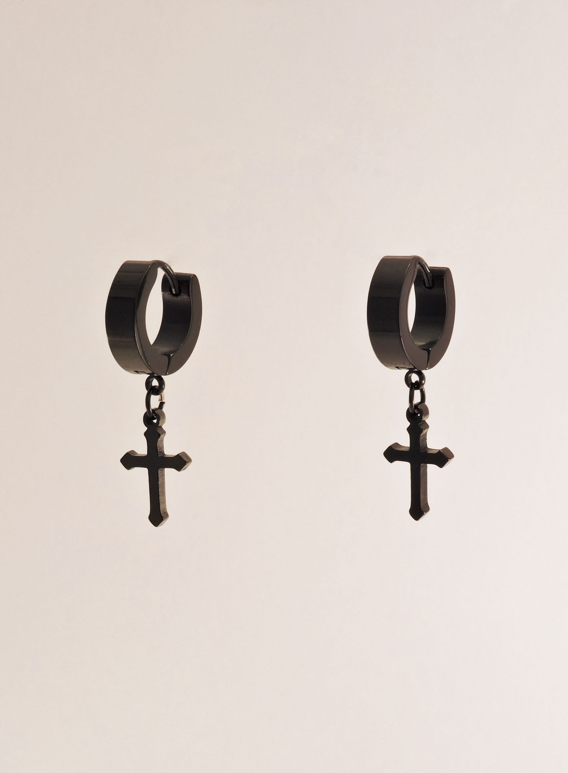Boucles d'oreilles homme avec croix en acier inoxydable