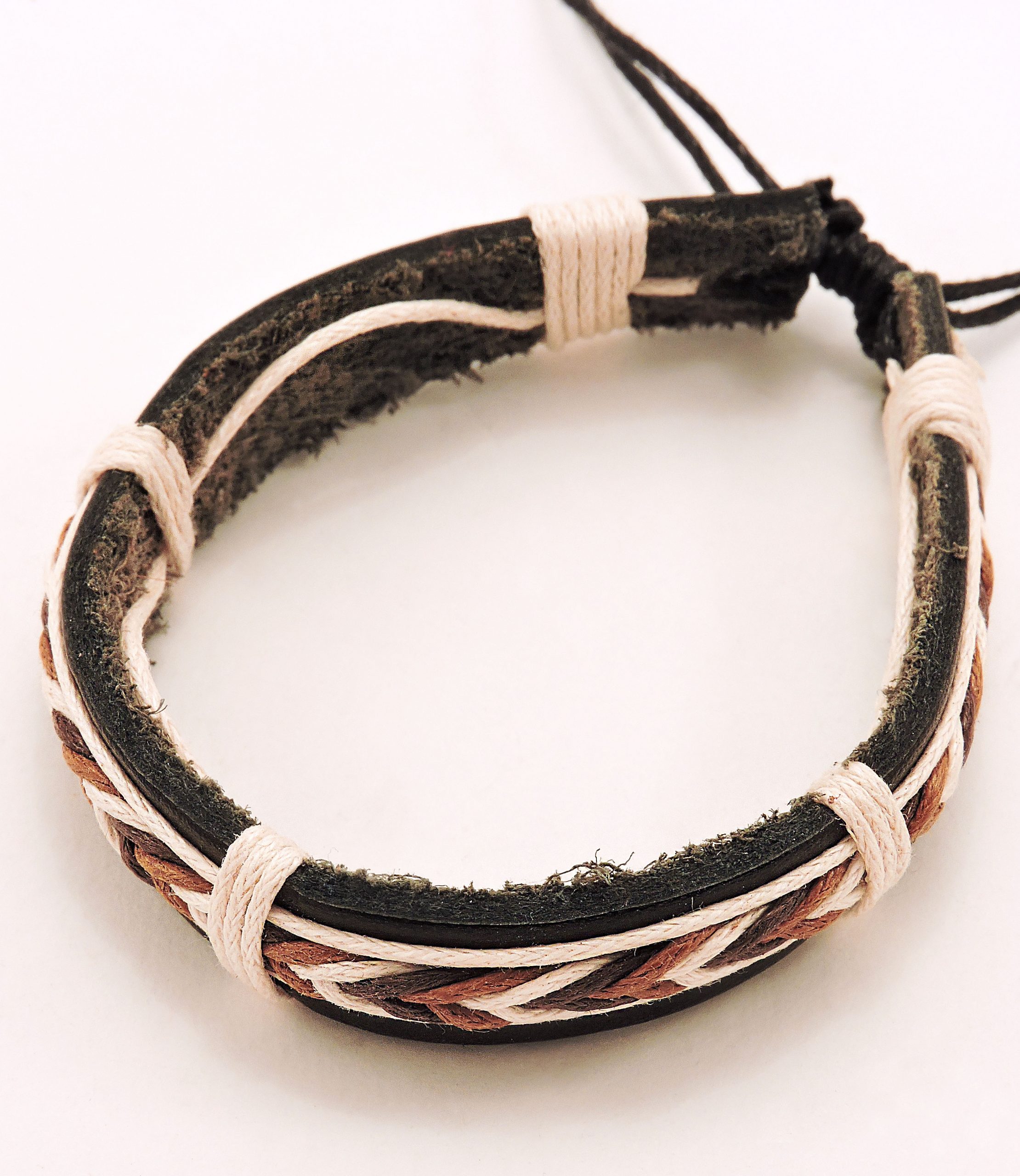 Bracelet en cuir et cordon pour homme couleurs claires