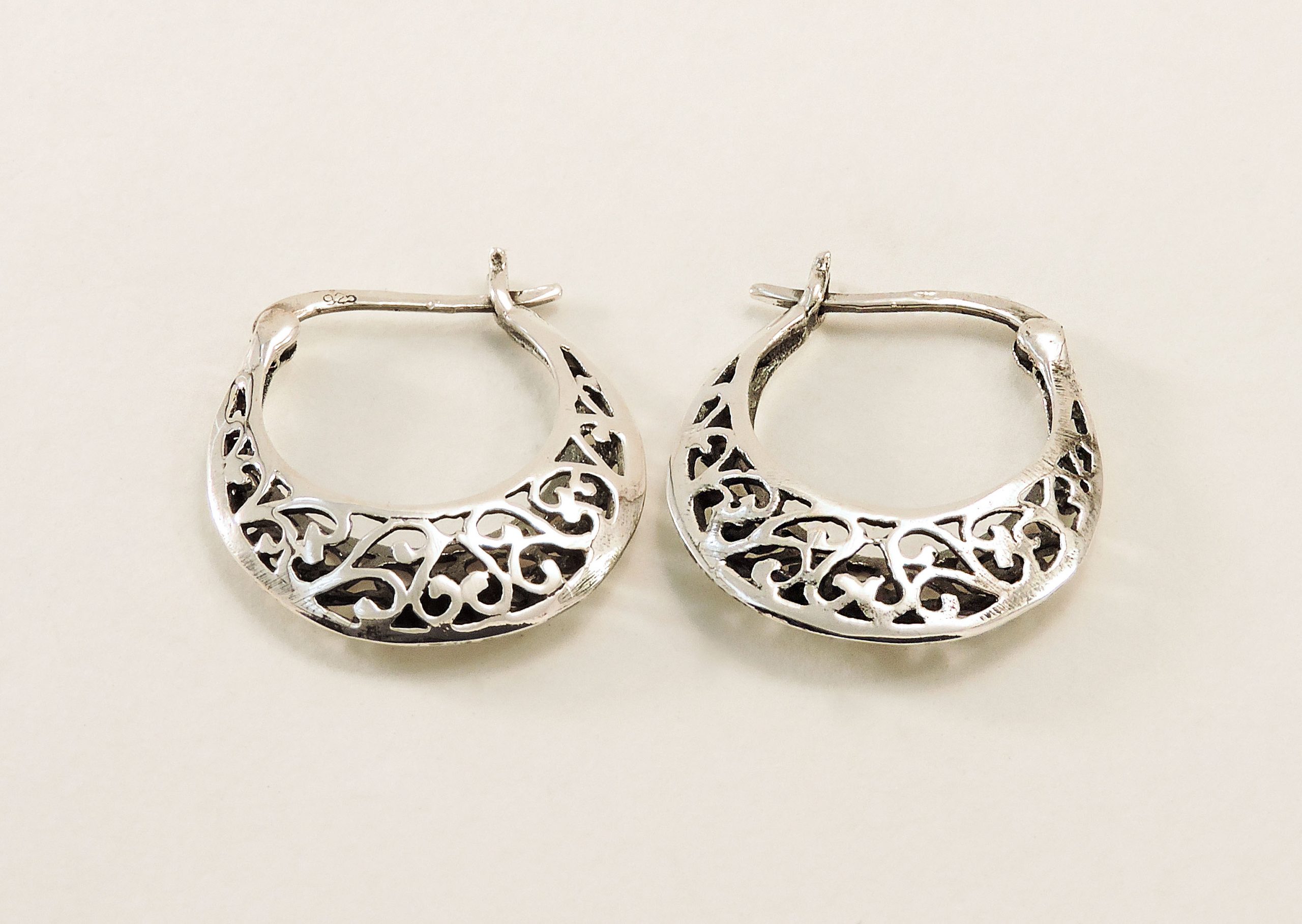 Boucles d'oreilles créoles en argent 925